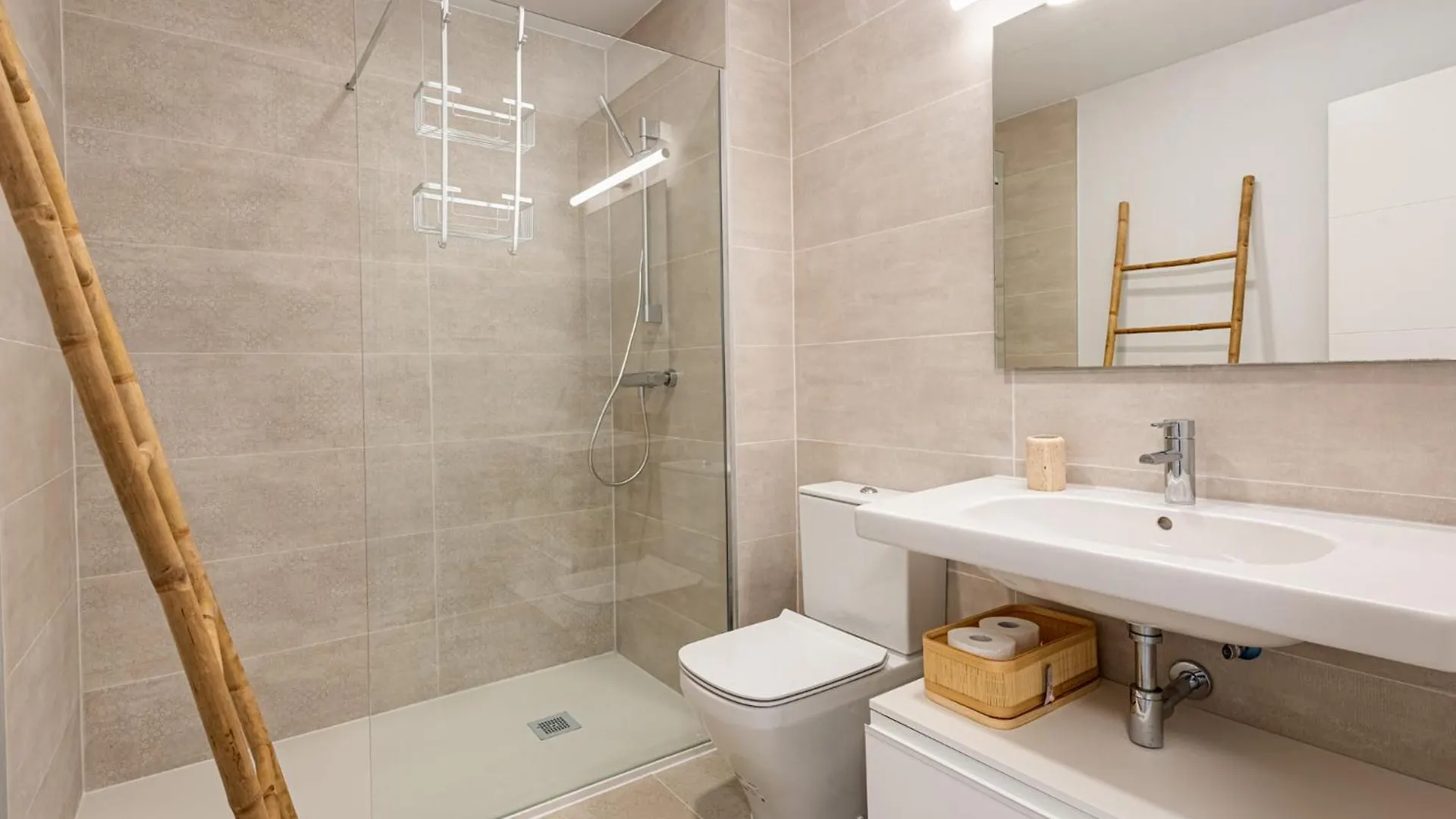 2 Bedroom Estepona With Pool