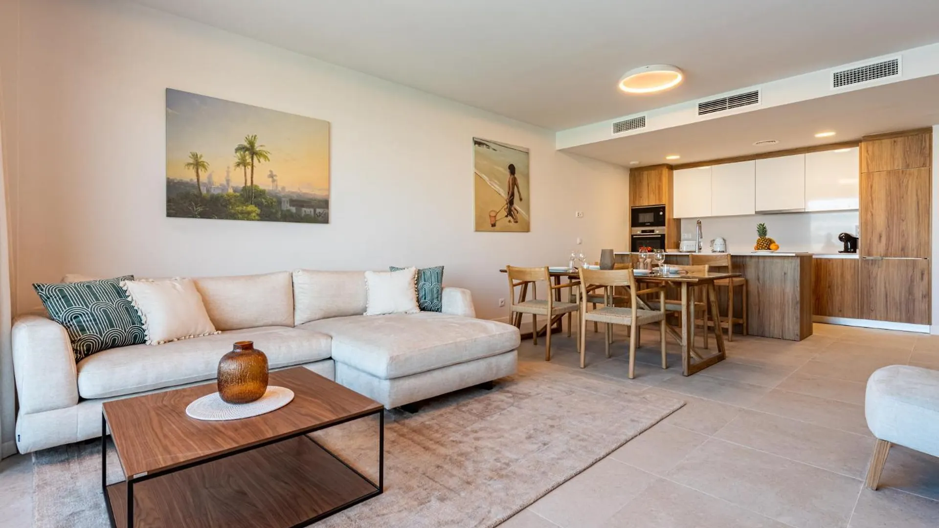 2 Bedroom Estepona With Pool 0*,